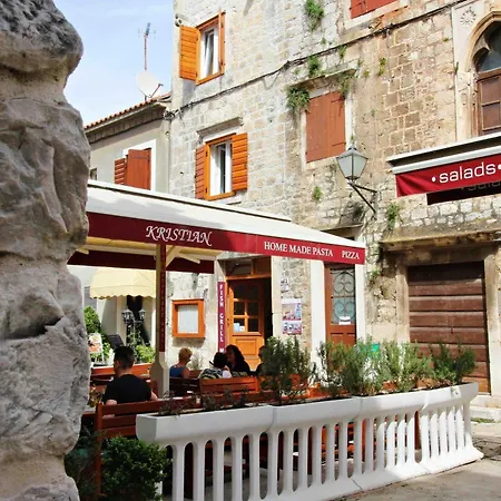 Ivanka Gostinjska kuća 3*