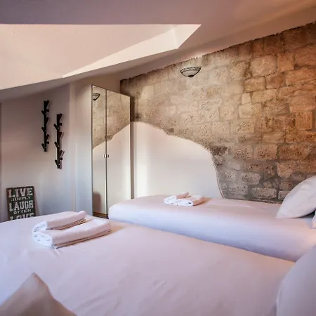 بيت ضيافة Ivanka تروغير