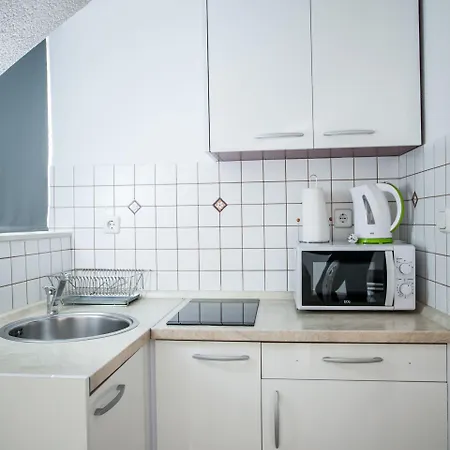 Ivanka بيت ضيافة تروغير