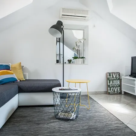 بيت ضيافة Ivanka تروغير