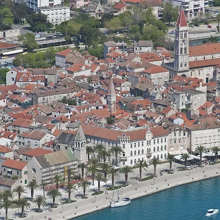 Guest house Ivanka Trogir