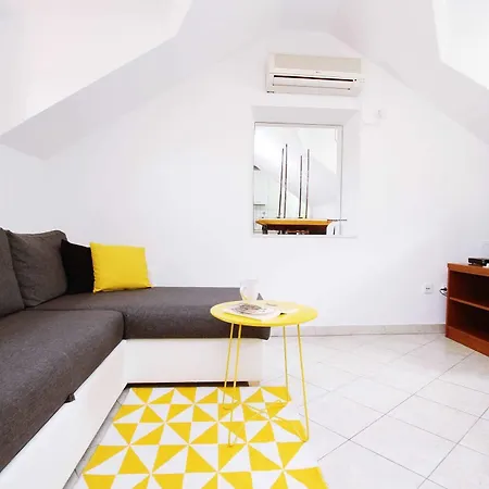 Guest house Ivanka 3*